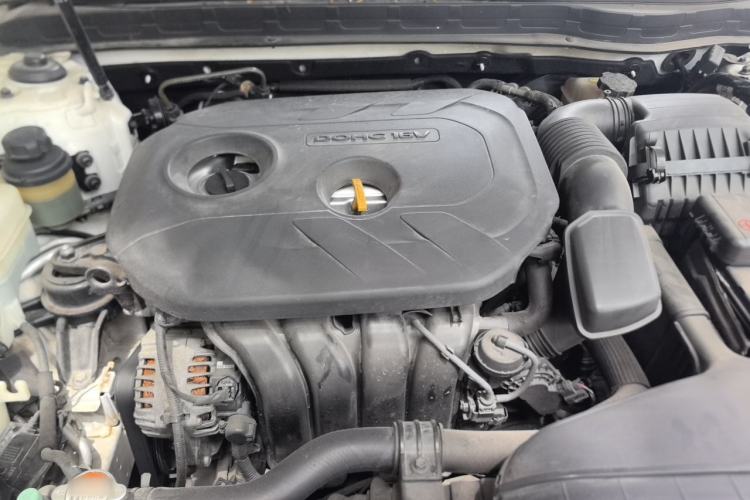 Used Kia K5 2012 2.0L Automatic DLX Engine Bay