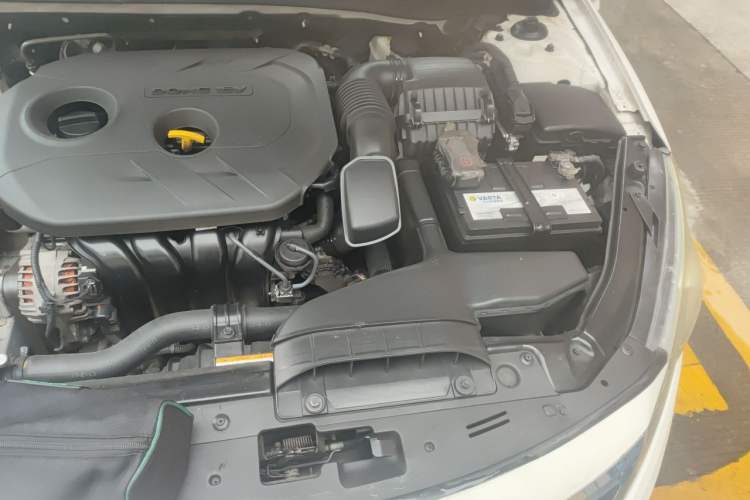 Used Kia K5 2012 2.0L Automatic DLX Engine Bay Left