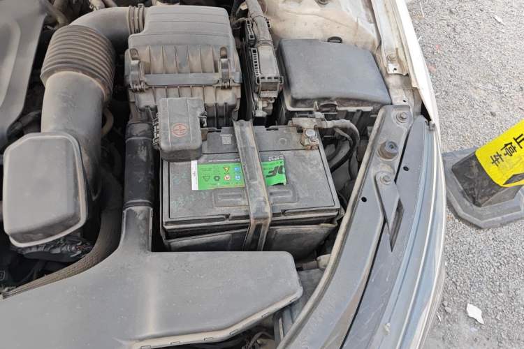 Used Kia K5 2012 2.0L Automatic DLX Engine Bay Left