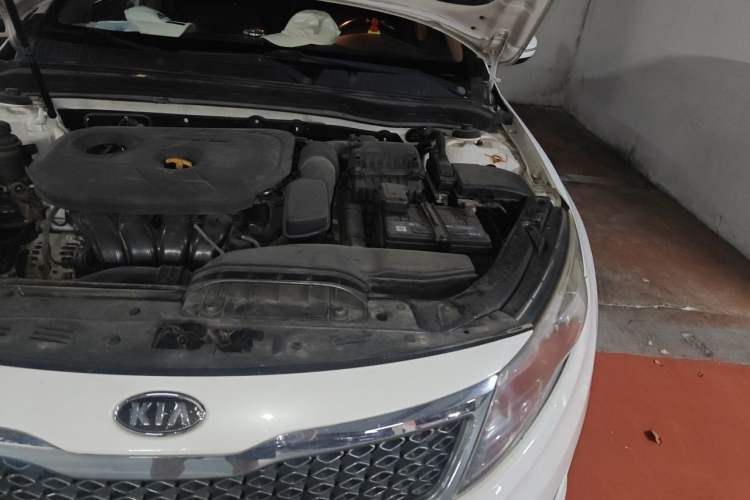Used Kia K5 2012 2.0L Automatic DLX Engine Bay Left