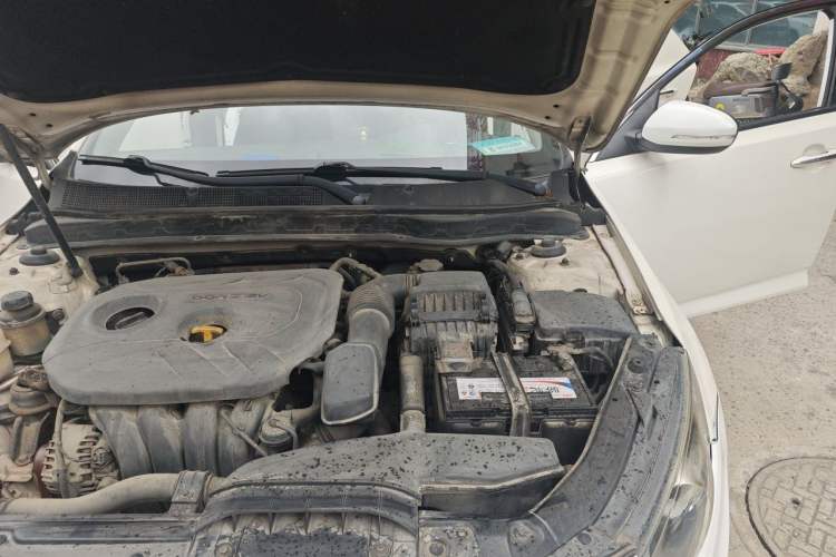 Used Kia K5 2012 2.0L Automatic DLX Engine Bay Left