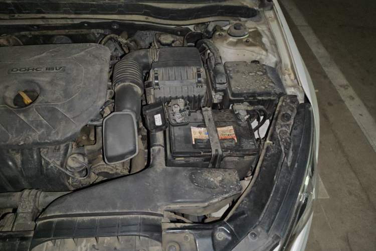 Used Kia K5 2012 2.0L Automatic DLX Engine Bay Left