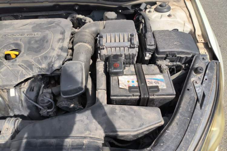 Used Kia K5 2012 2.0L Automatic DLX Engine Bay Left
