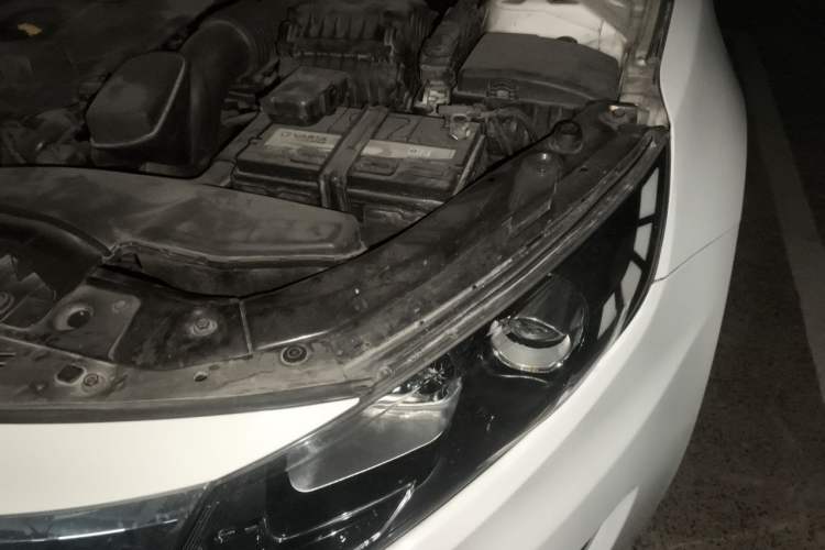 Used Kia K5 2012 2.0L Automatic DLX Engine Bay Left