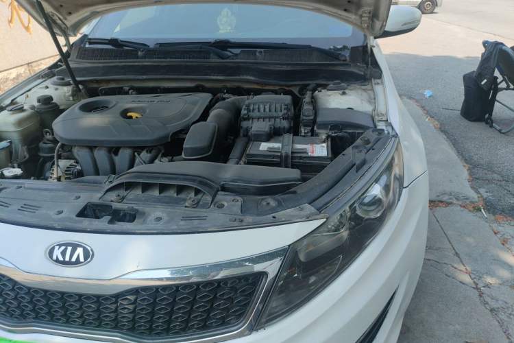 Used Kia K5 2012 2.0L Automatic DLX Engine Bay Left