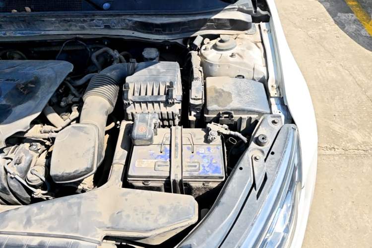 Used Kia K5 2012 2.0L Automatic GL Engine Bay Left