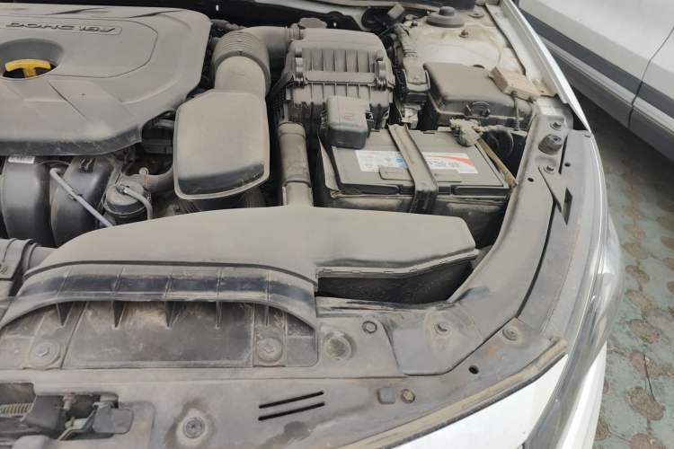 Used Kia K5 2012 2.0L Automatic DLX Engine Bay Left