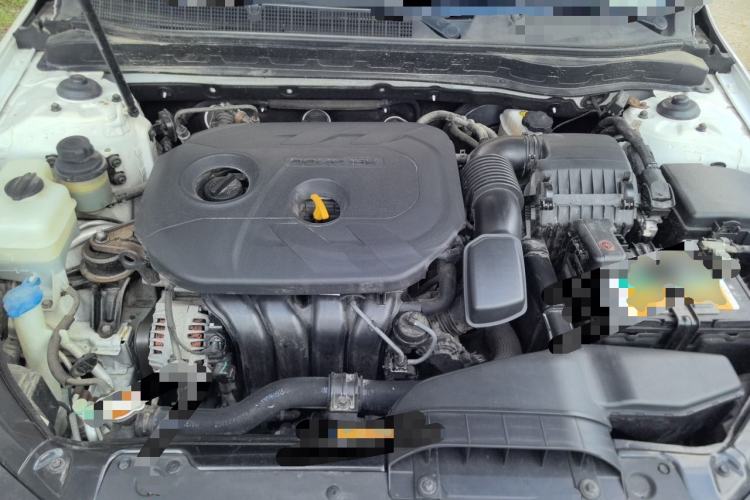 Used Kia K5 2012 2.0L Automatic DLX Engine Bay