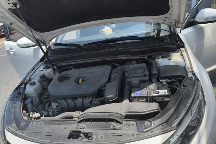 Used Kia K5 2012 2.0L Automatic Premium Engine Bay