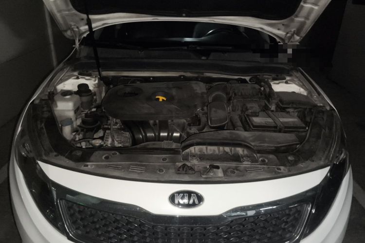 Used Kia K5 2012 2.0L Automatic DLX Engine Bay