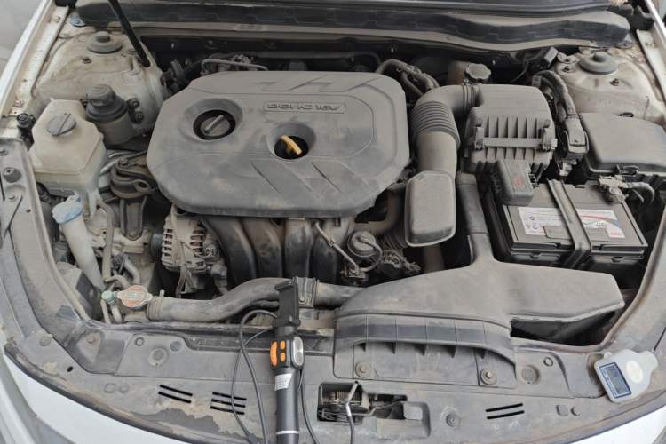Used Kia K5 2012 2.0L Automatic GL Engine Bay