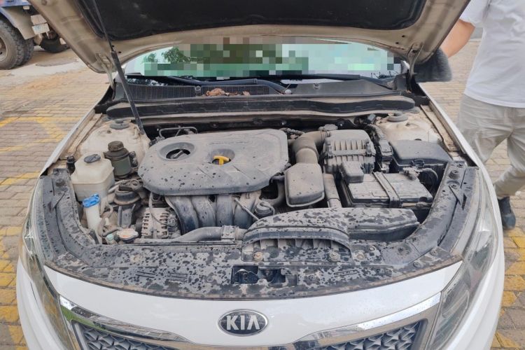 Used Kia K5 2012 2.0L Automatic DLX Engine Bay