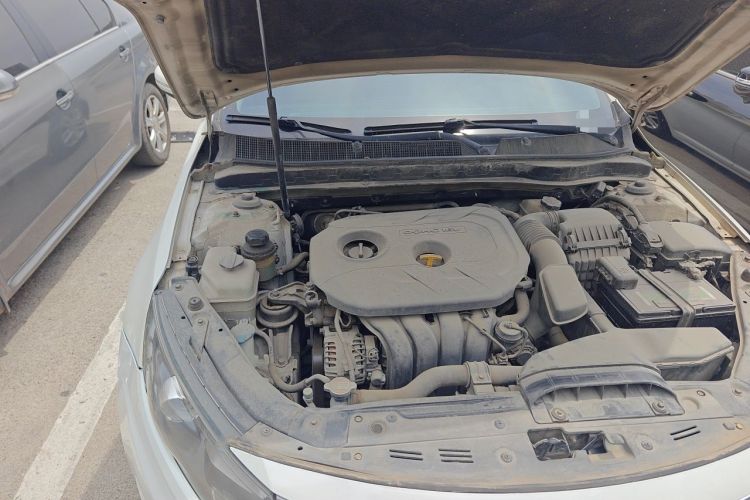 Used Kia K5 2012 2.0L Automatic GL Engine Bay Right