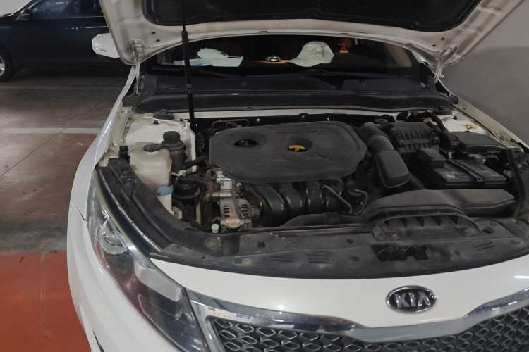 Used Kia K5 2012 2.0L Automatic DLX Engine Bay Right