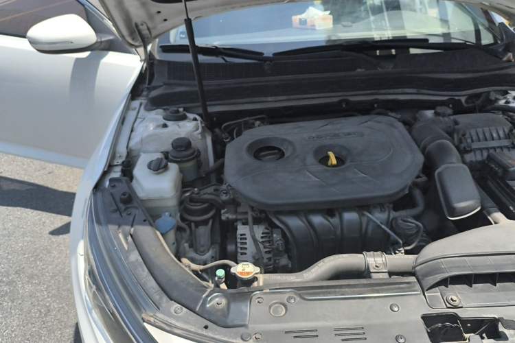 Used Kia K5 2012 2.0L Automatic Premium Engine Bay Right
