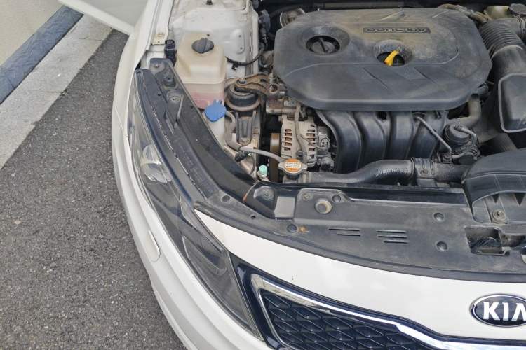 Used Kia K5 2012 2.0L Automatic Premium Engine Bay Right