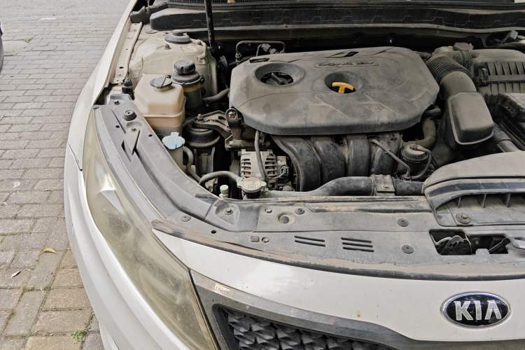 Used Kia K5 2012 2.0L Automatic DLX Engine Bay Right
