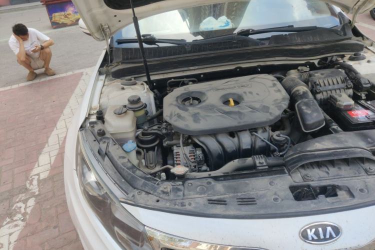 Used Kia K5 2012 2.0L Automatic GL Engine Bay Right