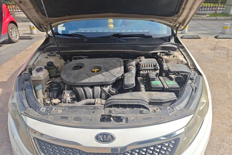 Used Kia K5 2012 2.0L Automatic DLX Engine Bay