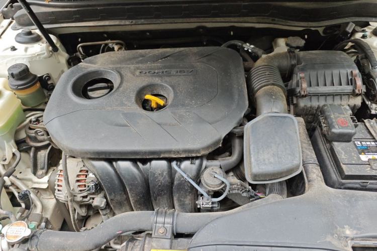 Used Kia K5 2012 2.0L Automatic DLX Engine Bay