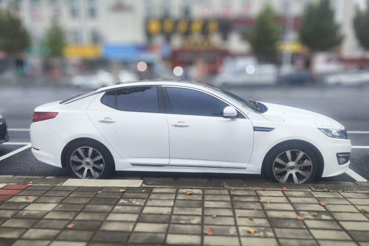 Used Kia K5 2012 2.4L Automatic Premium Exterior 4