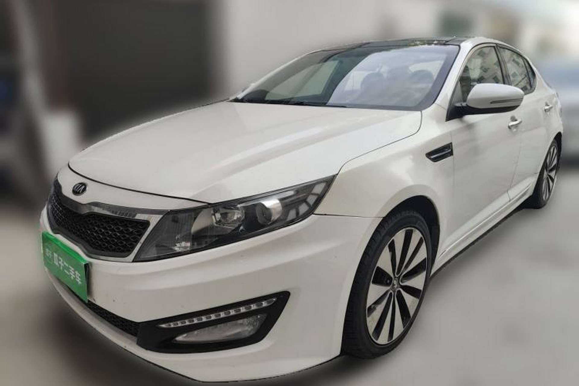 Used Kia K5 2012 2.0L Automatic DLX Front Left 45 Deg