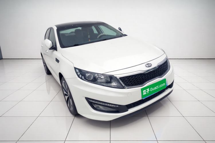Used Kia K5 2012 2.0L Automatic DLX Front Right 45 Deg