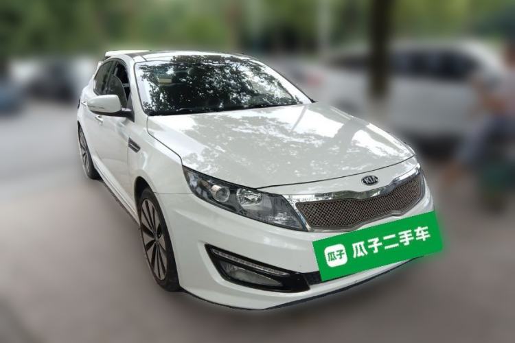 Used Kia K5 2012 2.0L Automatic DLX Front Right 45 Deg