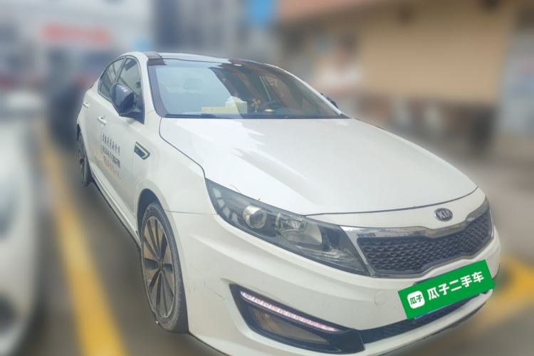 Used Kia K5 2012 2.0L Automatic DLX Front Right 45 Deg