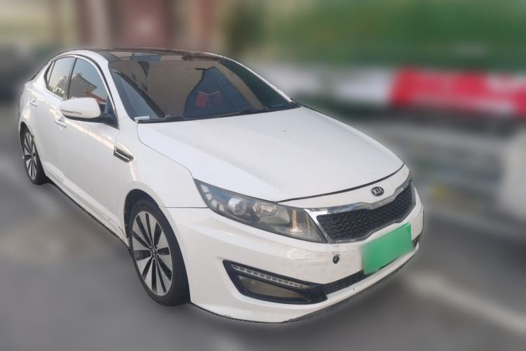 Used Kia K5 2012 2.0L Automatic DLX Front Right 45 Deg