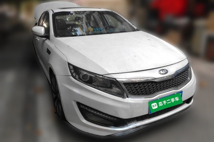Used Kia K5 2012 2.0L Automatic GLS Front Right 45 Deg