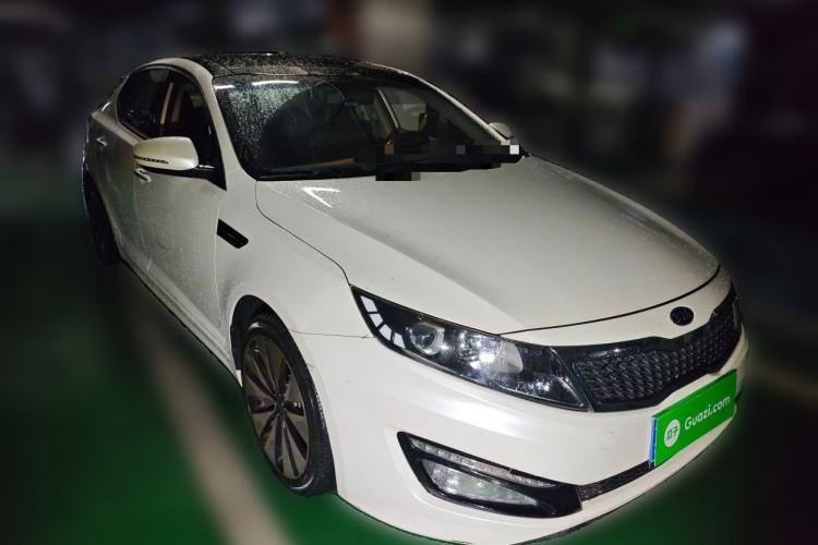Used Kia K5 2012 2.0L Automatic DLX Front Right 45 Deg