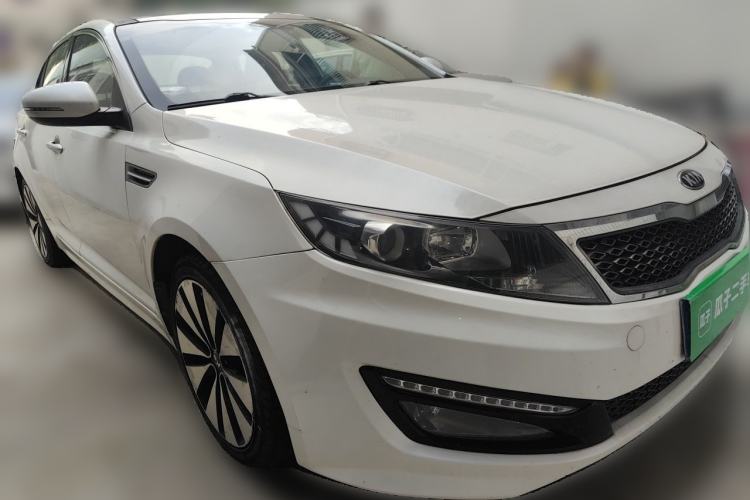 Used Kia K5 2012 2.0L Automatic DLX Front Right 45 Deg