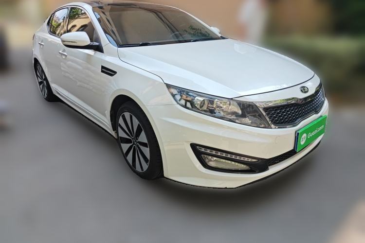 Used Kia K5 2012 2.0L Automatic DLX Front Right 45 Deg