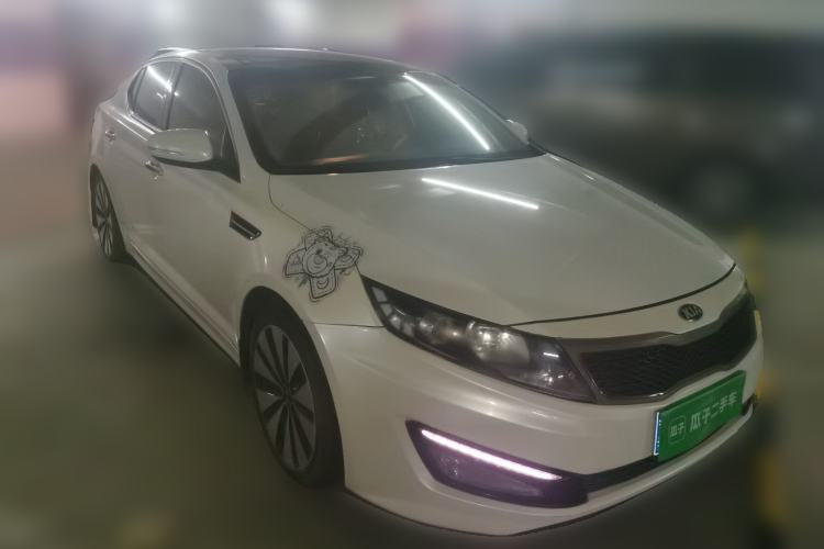 Used Kia K5 2012 2.0L Automatic DLX Front Right 45 Deg