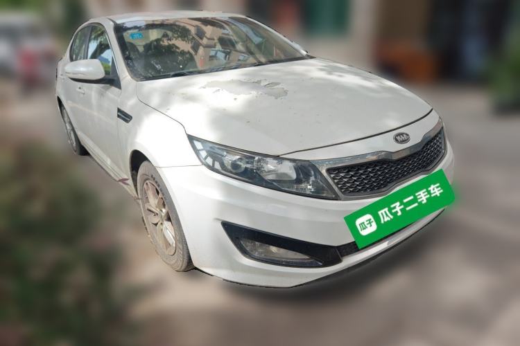 Used Kia K5 2012 2.0L Manual GL Front Right 45 Deg