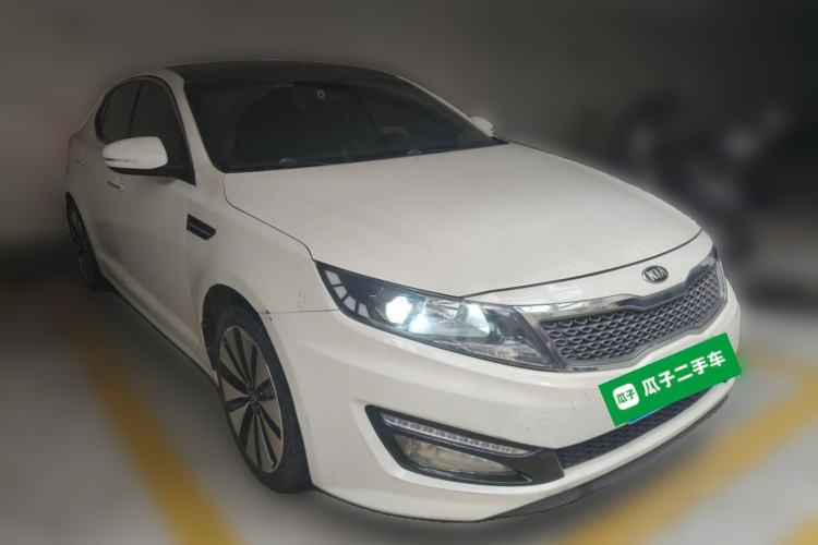 Used Kia K5 2012 2.0L Automatic DLX Front Right 45 Deg