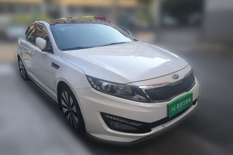 Used Kia K5 2012 2.0L Automatic DLX Special Edition Front Right 45 Deg
