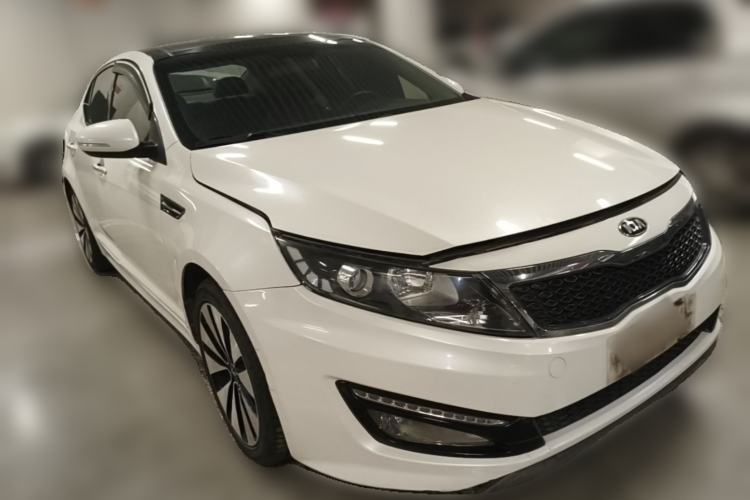 Used Kia K5 2012 2.0L Automatic DLX Front Right 45 Deg