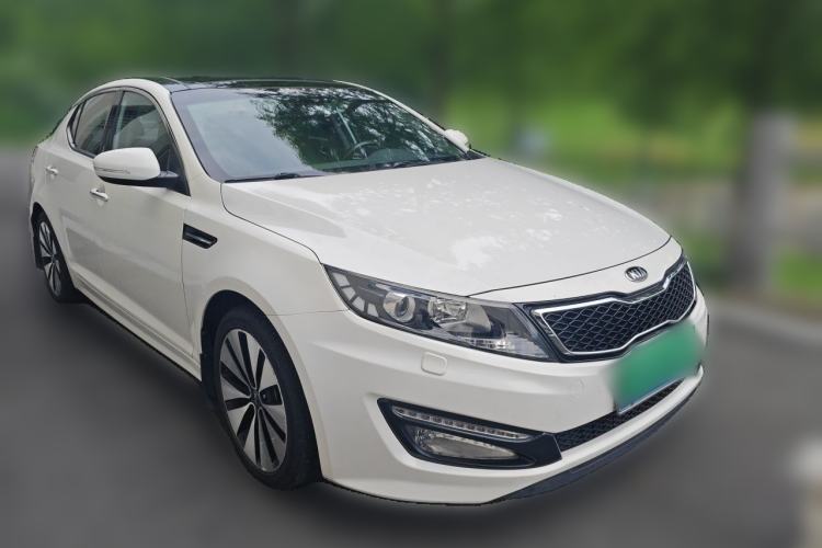 Used Kia K5 2012 2.0L Automatic Premium Front Right 45 Deg