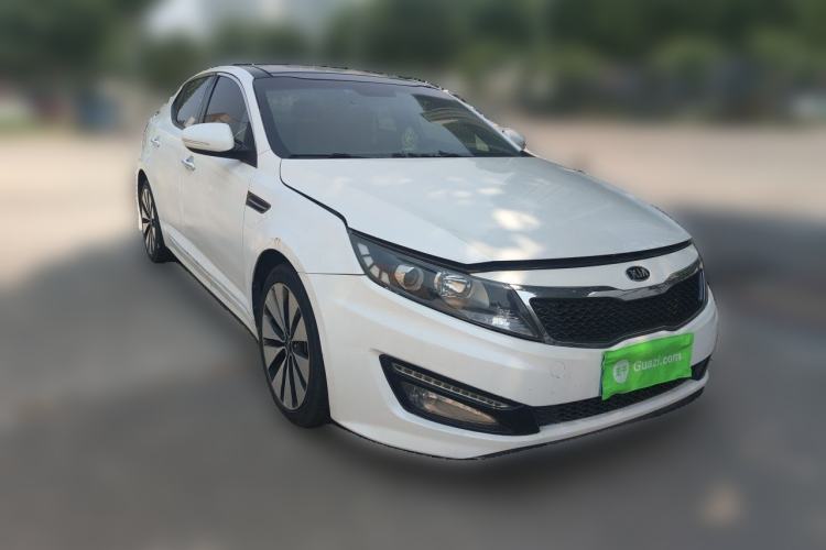 Used Kia K5 2012 2.0L Automatic DLX Front Right 45 Deg