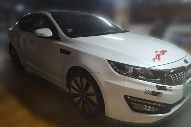 Used Kia K5 2012 2.0L Automatic GLS Front Right 45 Deg
