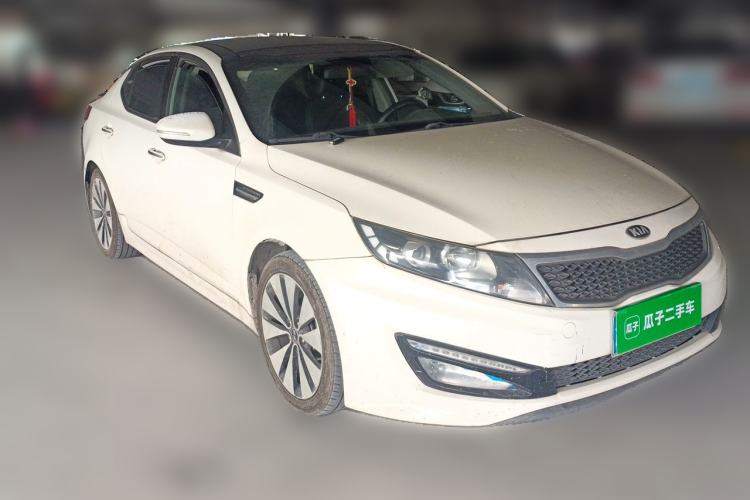 Used Kia K5 2012 2.0L Automatic DLX Front Right 45 Deg