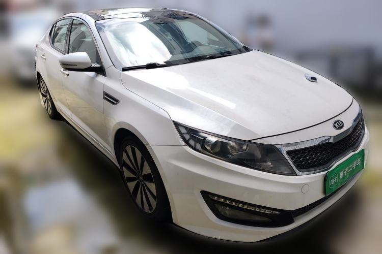 Used Kia K5 2012 2.0L Automatic DLX Front Right 45 Deg