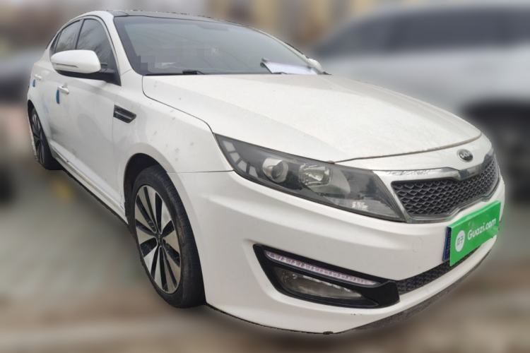 Used Kia K5 2012 2.0L Automatic DLX Front Right 45 Deg