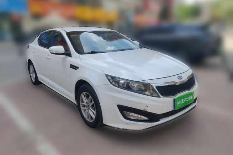 Used Kia K5 2012 2.0L Automatic GL Front Right 45 Deg