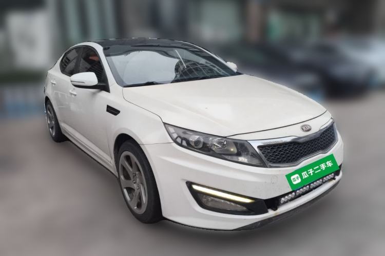 Used Kia K5 2012 2.0L Automatic DLX Front Right 45 Deg