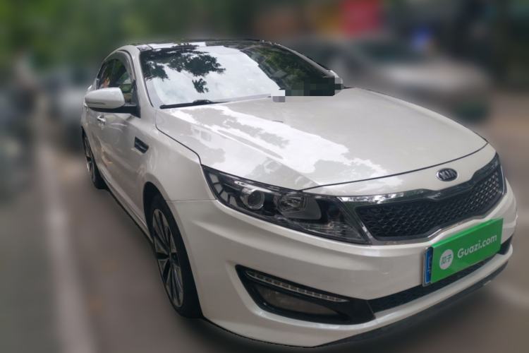 Used Kia K5 2012 2.0L Automatic DLX Front Right 45 Deg