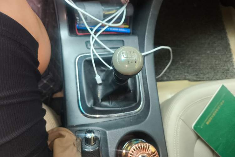 Used Kia K5 2012 2.0L Manual GL Gear Lever
