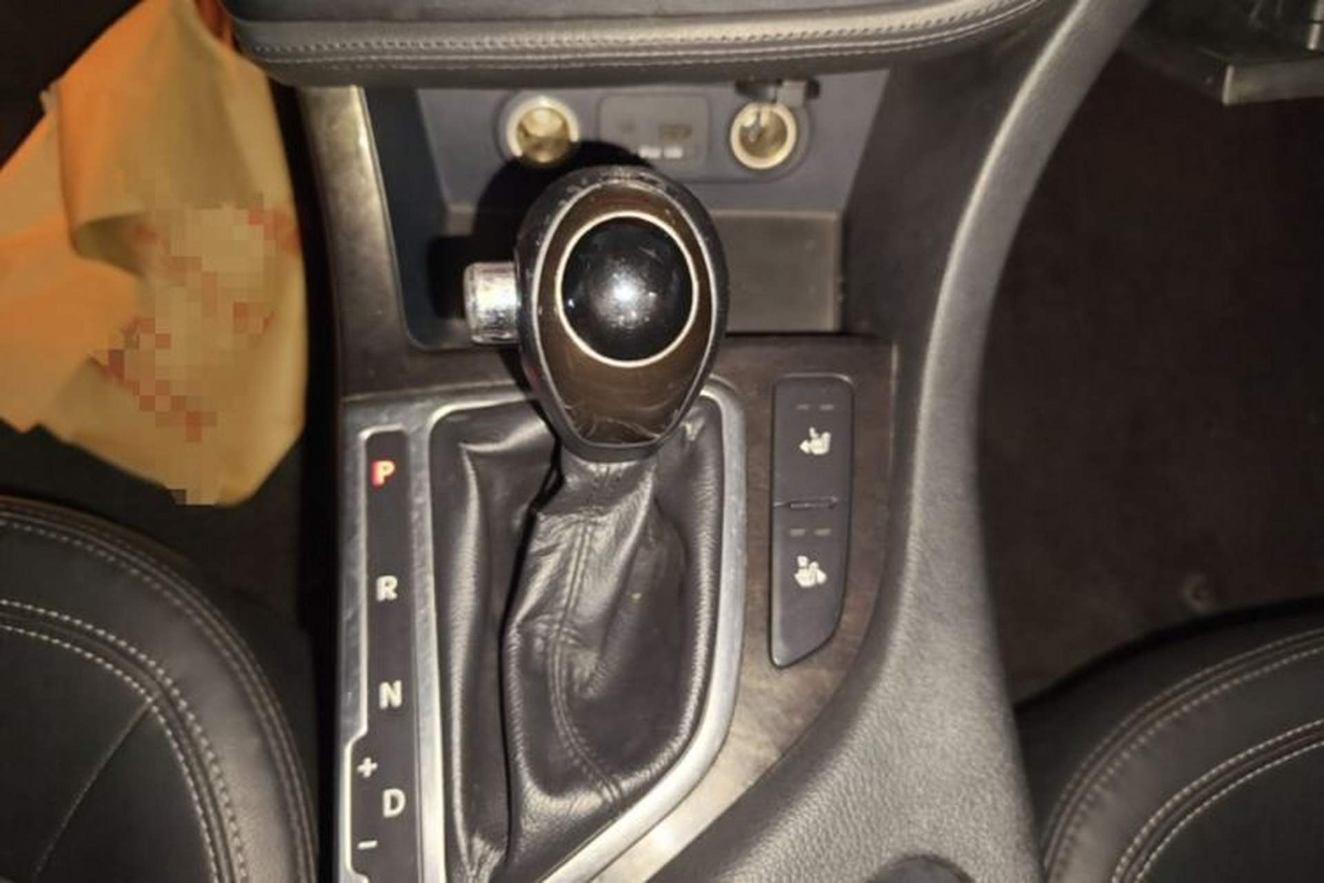 Used Kia K5 2012 2.0L Automatic DLX Gear Lever